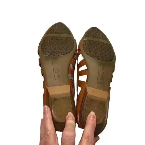 New Directions Radonna 9.5M Cognac Slip On Loafers Vented Pointed Toe - Picture 5 of 7